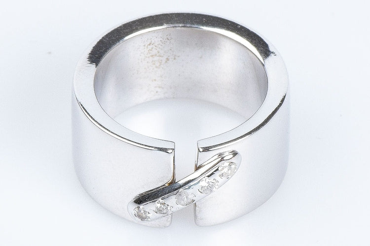 Bague 48 Bague 5 Diamants Or blanc 58 Facettes 111-215694-29