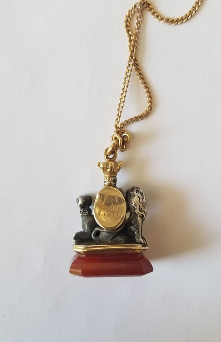 Pendentif Collection - chaine et pendentif sceau, or argent et rubis 58 Facettes