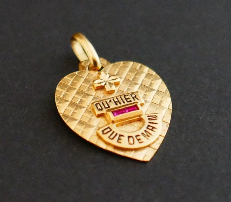 Pendentif Augis - Médaille d'Amour en Or, Diamant Et Rubis 58 Facettes 1133344