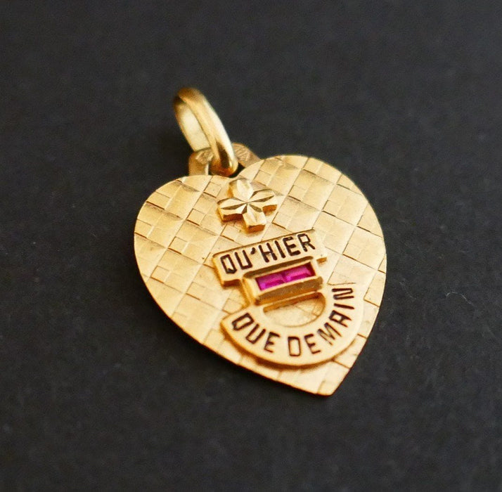 Pendentif Augis - Médaille d'Amour en Or, Diamant Et Rubis 58 Facettes 1133344