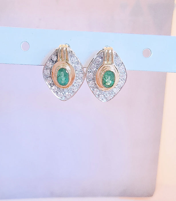 Boucles d'oreilles Boucles d'oreilles losanges Emeraudes Diamants 58 Facettes AA 1485