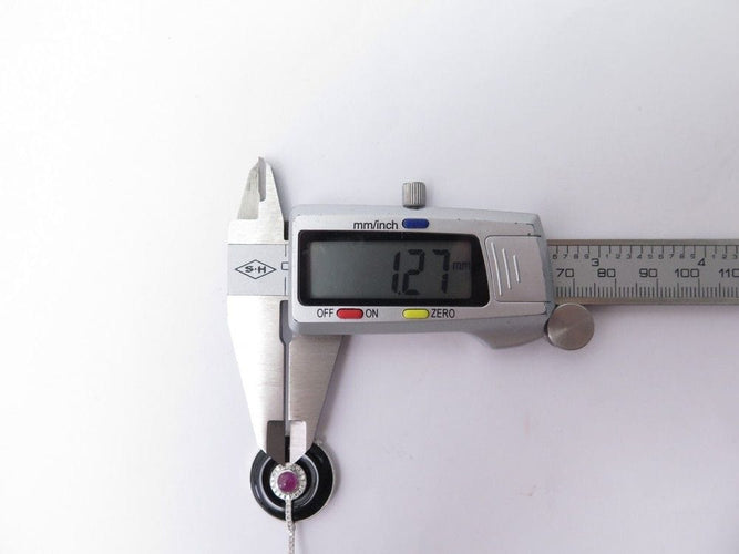 Boucles d'oreilles boucles d'oreilles en or blanc 18k onyx rubis 2.5ct diamants 0.9ct 58 Facettes 253463