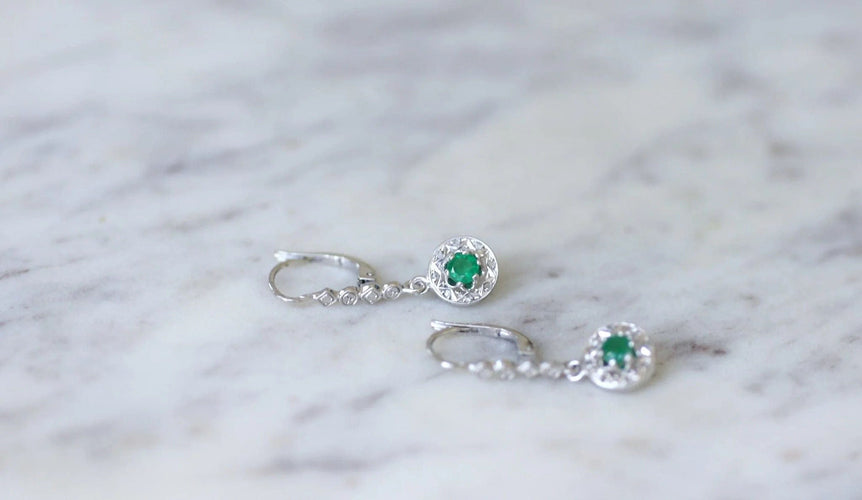 Boucles d'oreilles Boucles d'oreilles Art Deco diamants et émeraudes 58 Facettes