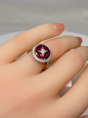 Bague Bague en Or jaune, Rubis navettes & diamants 58 Facettes