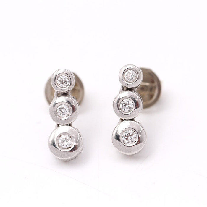 Boucles d'oreilles boucles d'oreilles triples en or blanc et diamants 58 Facettes E360508