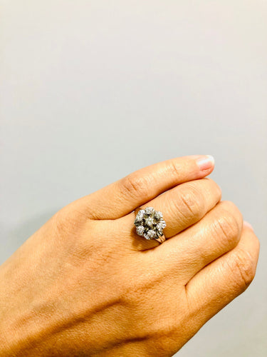 Bague Bague rétro or blanc et diamants 58 Facettes