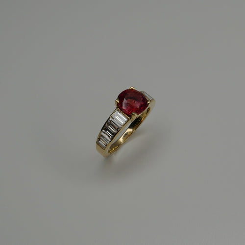 Bague 49 Van Cleef & Arpels - Bague Spinelle et Diamants 58 Facettes