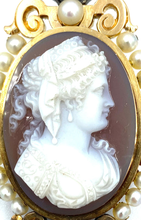 Broche Broche Camée 19ème or, diamants et perles 58 Facettes