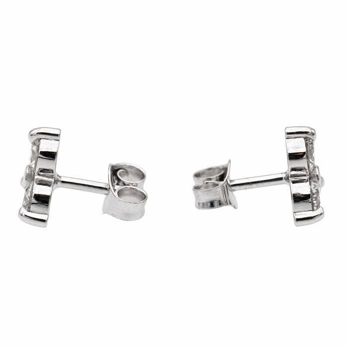 Boucles d'oreilles Boucles d'oreilles Fleur Or blanc Diamant 58 Facettes 2621609CN