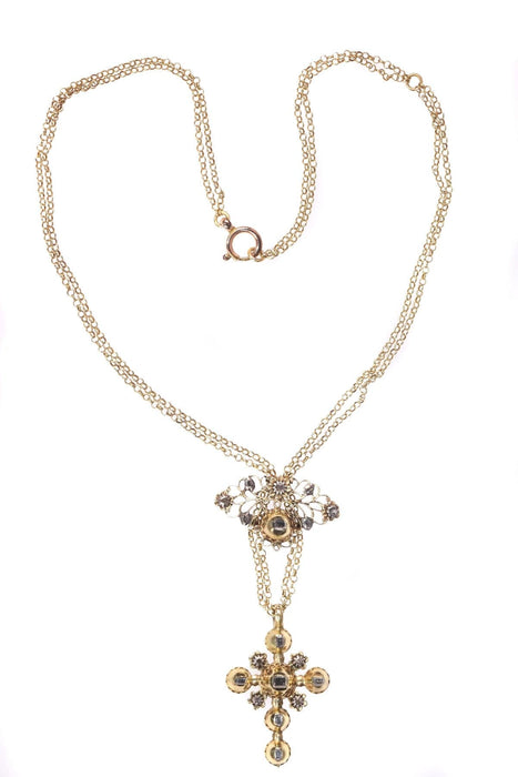 Cross necklace in gold and diamonds 58 Facettes 20240-0285