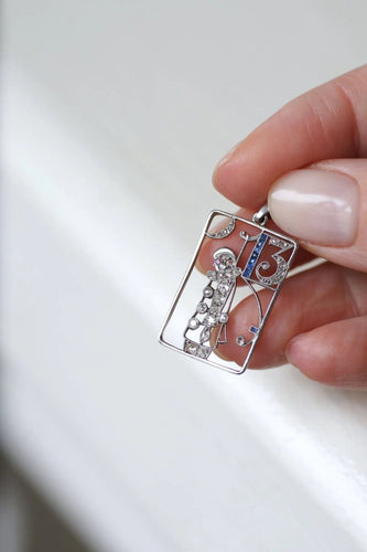 Pendentif Breloque Pierrot Art Déco saphirs et diamants 58 Facettes