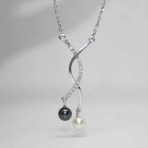 Collier Collier en argent, perles d'eau douce et pierres blanches naturelles 58 Facettes COL0003