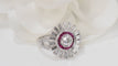 Bague 53.5 Bague ancienne en or blanc, rubis et diamants 58 Facettes 32001