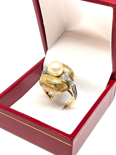Bague Bague en or jaune diamants taille ancienne et perle 58 Facettes