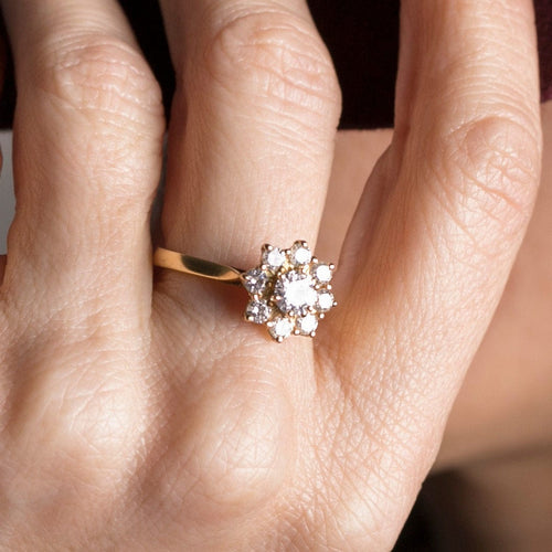 Bague Oui Bague Marguerite or jaune et diamants 58 Facettes 1557