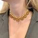 Collier Collier en or jaune texturé. 58 Facettes 31612