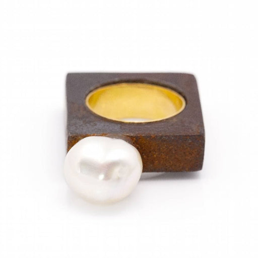Bague 55 IRON Yellow Gold and Baroque Pearl ring 58 Facettes D360263JE