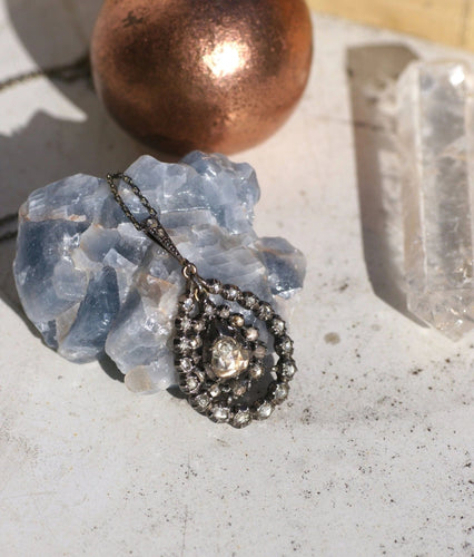 Collier Collier pendentif goutte ancien or et argent, diamants taille rose 58 Facettes