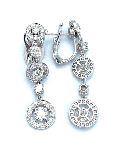 Boucles d'oreilles Boucheron. Collection Ava Round. Boucles d’oreilles or blanc et diamants. 58 Facettes