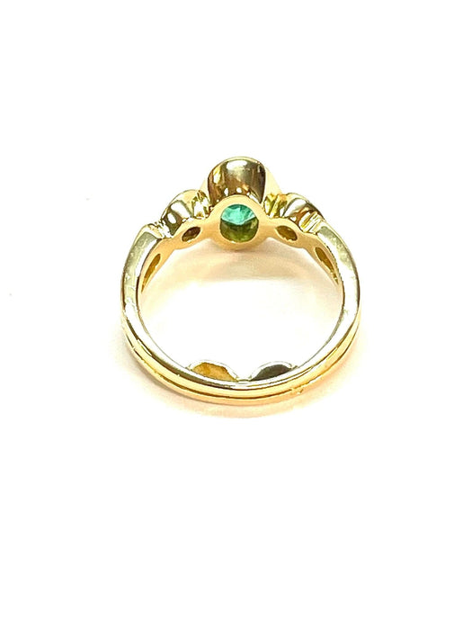 Bague Bague en or jaune 18 carats sertie d'une émeraude ovale et diamants 58 Facettes