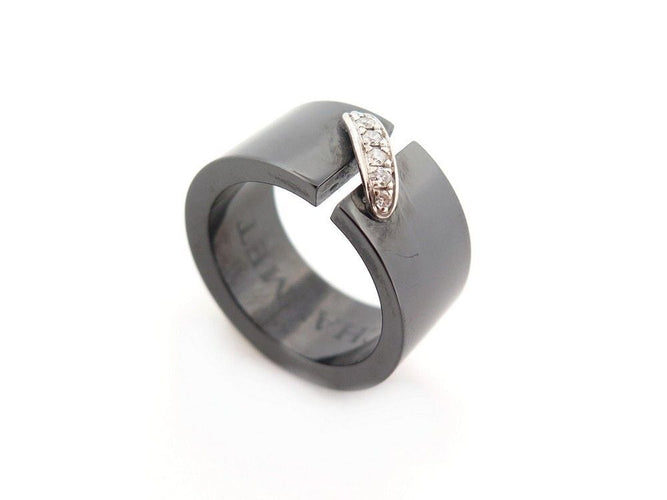 Bague 52 bague CHAUMET liens 081956 t52 ceramique noir or blanc diamants 0.12 ct 58 Facettes 244874