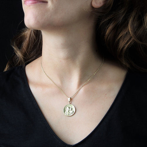 Pendentif Médaille ancienne or jaune Vierge à l'Enfant 58 Facettes CVP51