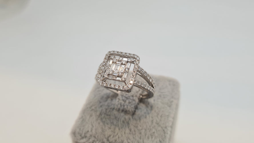 Bague 54 Bague en Or blanc & diamants 58 Facettes