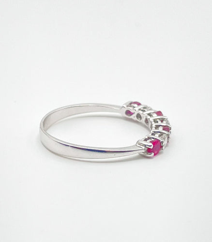 Bague 54 Demi alliance Or blanc Rubis et Diamants 58 Facettes