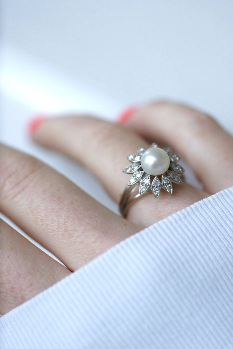 Bague Bague fleur vintage or blanc, perle et diamants 58 Facettes