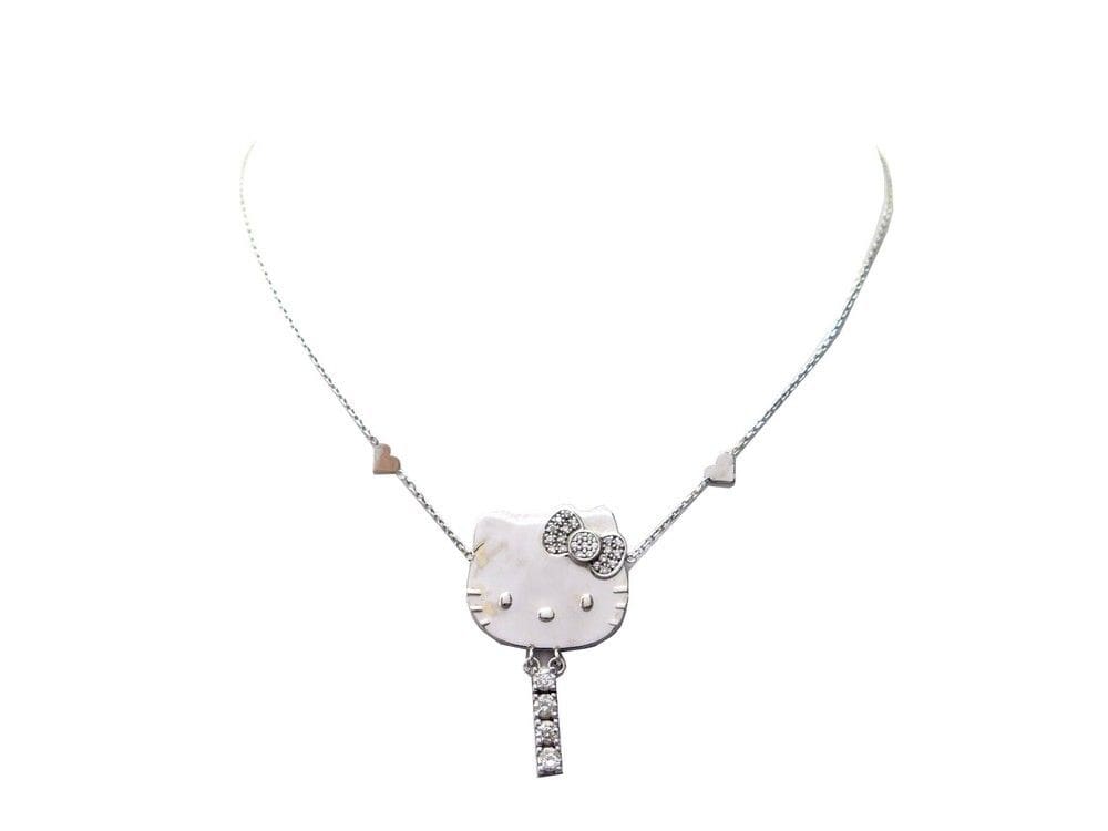 collier VICTORIA CASAL pendentif hello kitty en or blanc 18k diamants -  8705742012745 - 58 Facettes