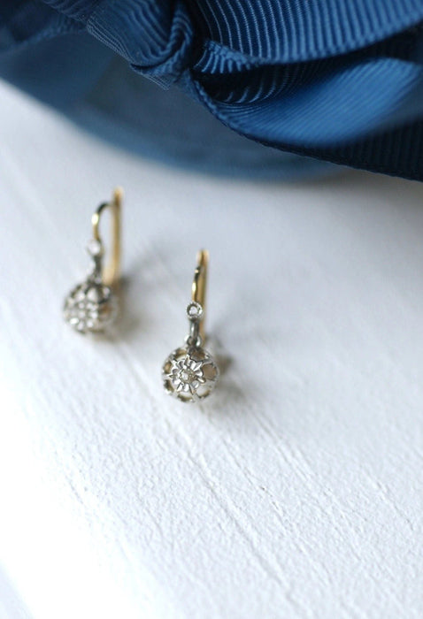 Boucles d'oreilles Dormeuses anciennes en or, platine, et diamants 58 Facettes