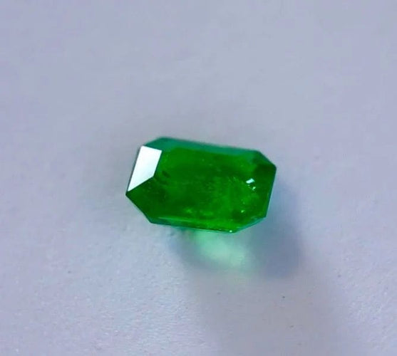 Gemstone Tsavorite 2.37cts certificat GCI 58 Facettes 285