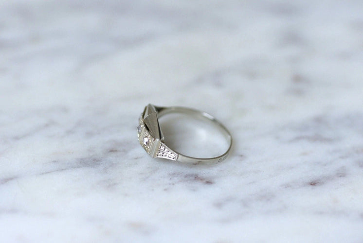 Bague Bague bandeau Art Déco diamants 58 Facettes