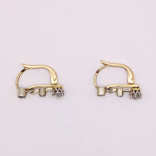 Boucles d'oreilles Dormeuses, trilogie de diamants 58 Facettes