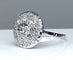 Bague 58 Bague en or blanc 18 carats pavée de 33 diamants, vers 1930 58 Facettes AB293
