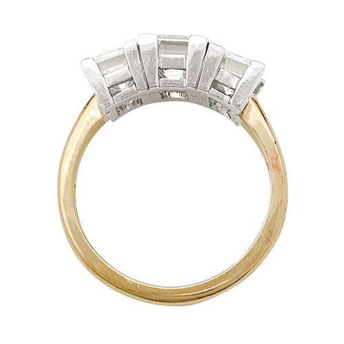 Bague 55 Bague trilogie diamants, or et platine. 58 Facettes 31554