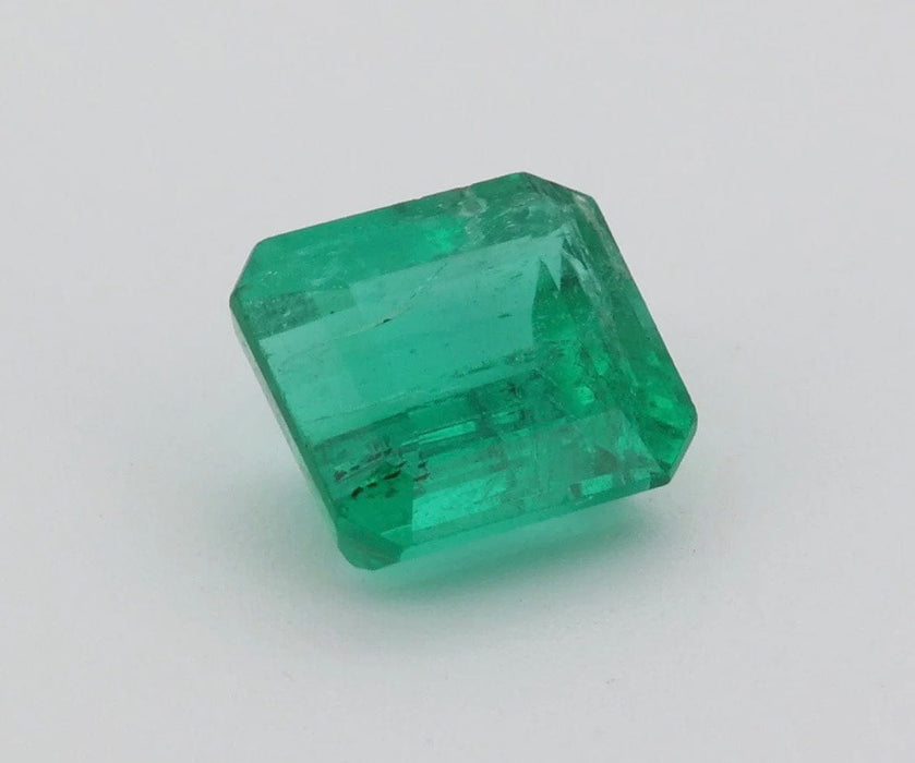 Gemstone Emeraude 1.55cts du Brésil 58 Facettes 182