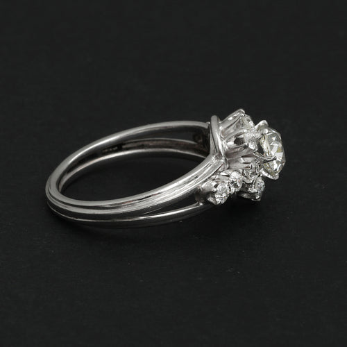 Bague Bague platine, or gris et diamants "Marguerite Sublime" 58 Facettes 1760