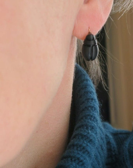 Boucles d'oreilles Boucles d’oreilles dormeuses XIXe scarabée 58 Facettes