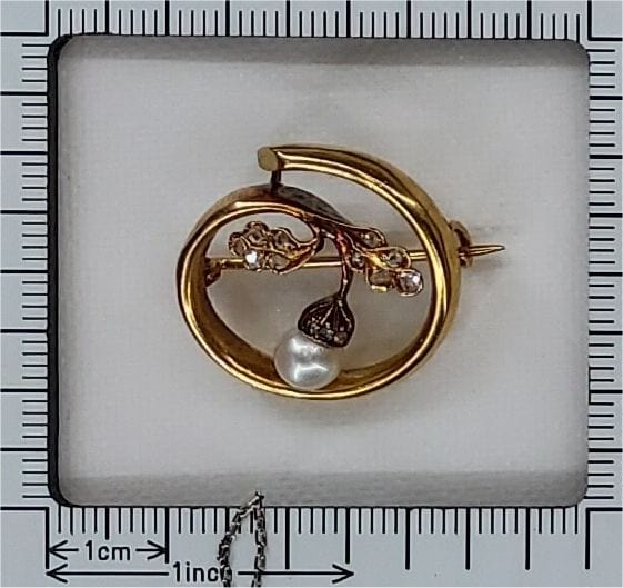 Broche Broche en or avec diamant 58 Facettes 22152-0311