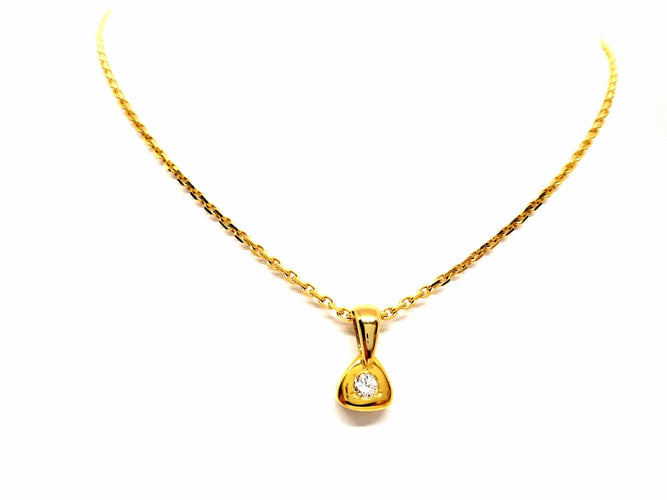 Collier Collier Chaîne + pendentif Or jaune Diamant 58 Facettes 879541CN