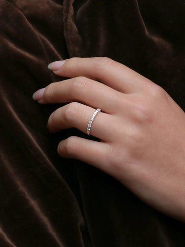 Bague Demi-Alliance américaine en or blanc et diamants 0,36 ct 58 Facettes J76