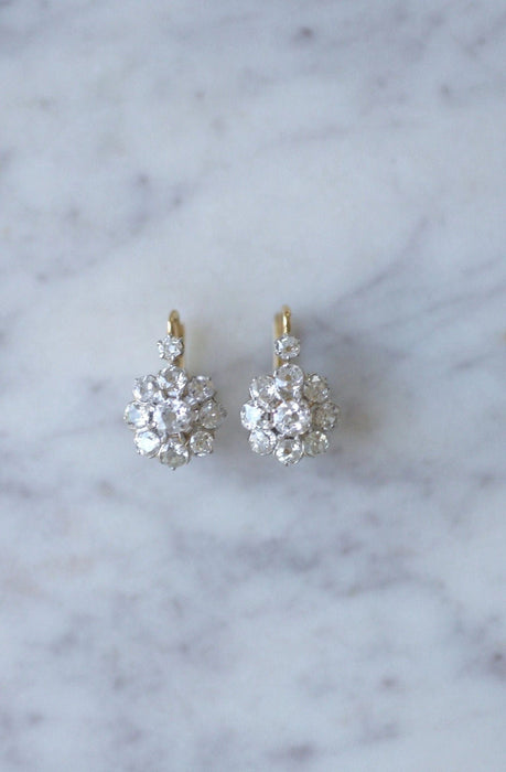 Boucles d'oreilles Boucles d'oreilles marguerite diamants 58 Facettes