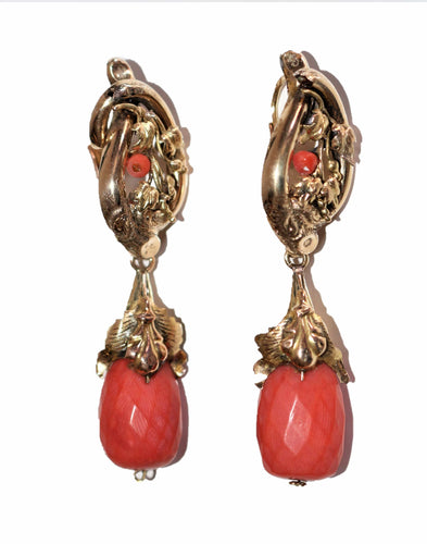 Boucles d'oreilles Pendants d'oreilles or et corail Napoléon III 58 Facettes 474