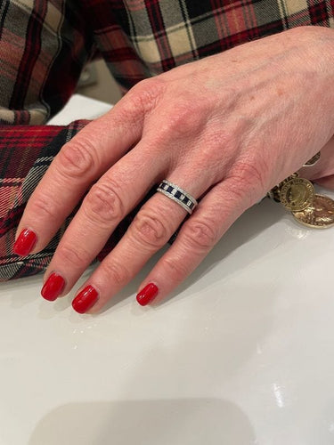 Bague BAGUE MODERNE SAPHIRS ET DIAMANTS 58 Facettes 058721