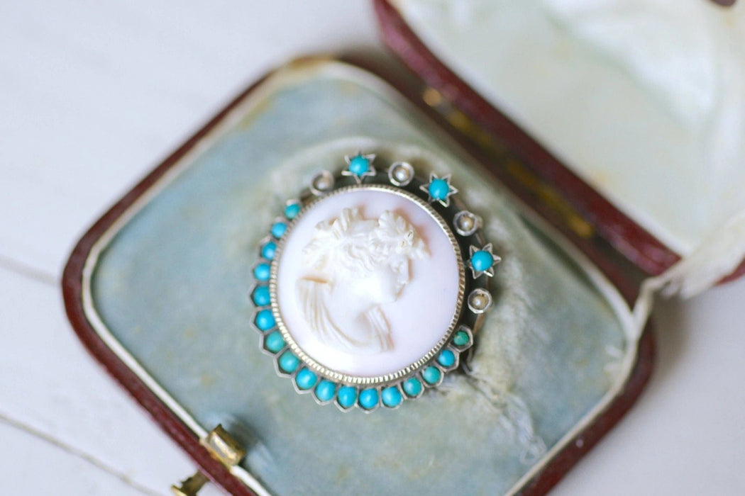 Broche ancienne Autrichienne camée coquille rose, turquoises, et perles sur argent 58 Facettes