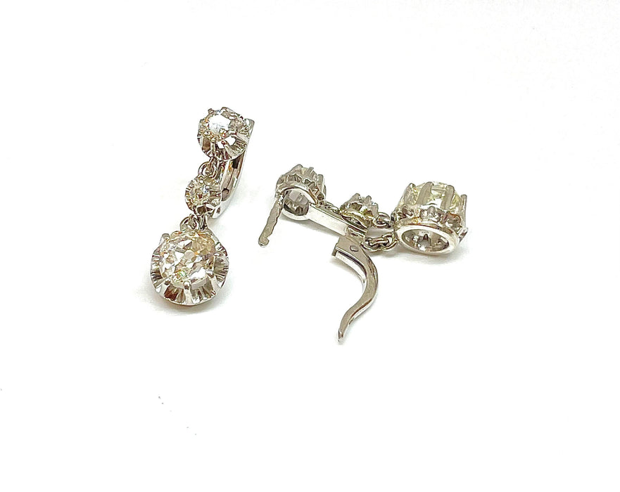 Boucles d'oreilles Dormeuses en or blanc, diamants 58 Facettes