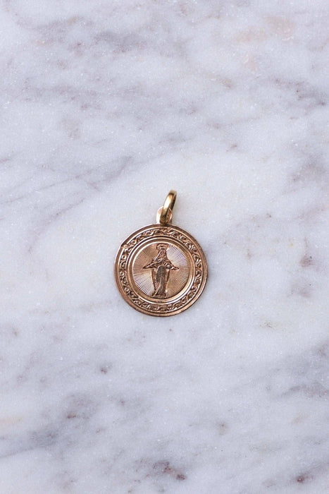 Pendentif Médaille ancienne Vierge Marie en or rose 58 Facettes