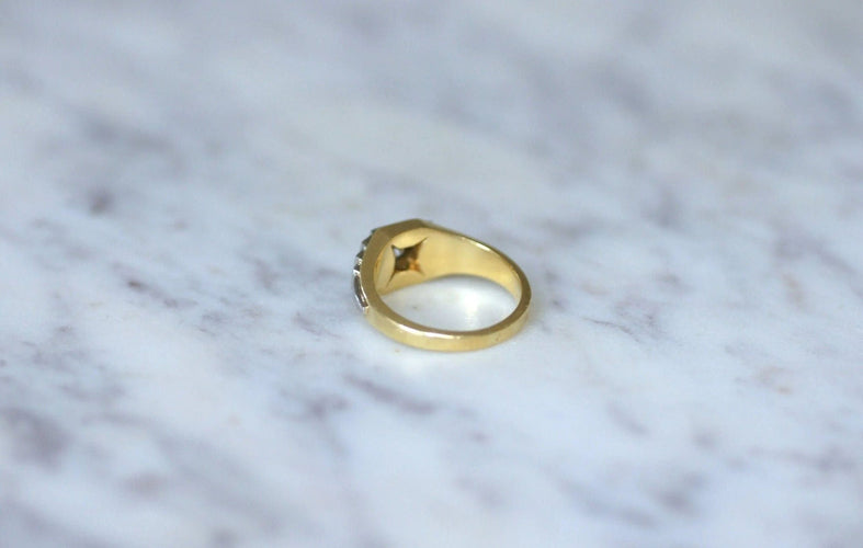 Bague Bague Art Déco escalier deux ors et diamant 58 Facettes