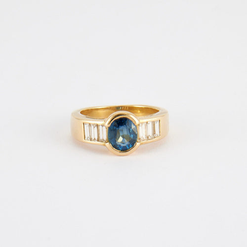 Bague 50 Bague en or jaune, saphir, entourage diamants 58 Facettes
